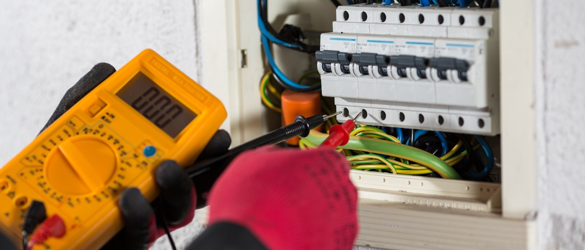 Electricians KT9